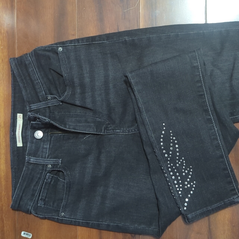 Black detailed high  rise levis